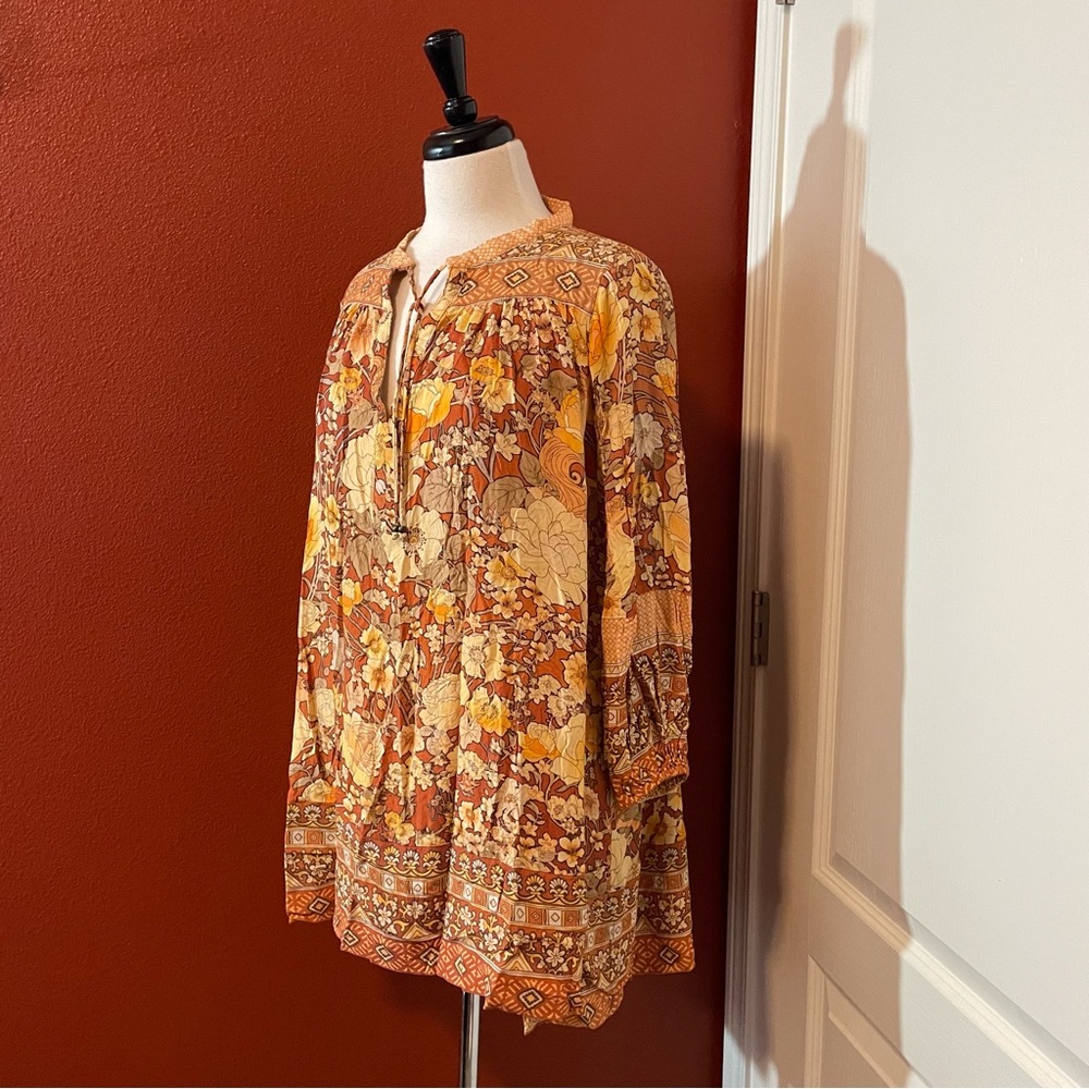Spell & The Gypsy Women’s Collective Amethyst Keyhole Smock Floral Mini Dress